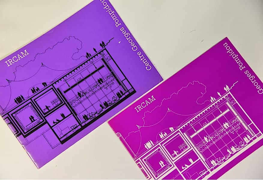 Du violet au pourpre: deux tirages d’une brochure de présentation de l’Ircam parue en 1976