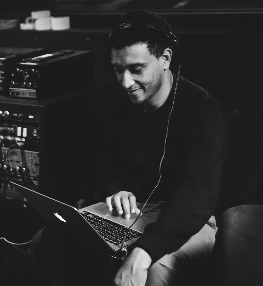 Shkyd, Julien Jaubert